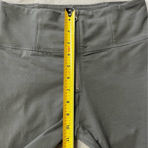 Freddy WR.UP Sage Green Zip Up Leggings - Picture 13 of 15